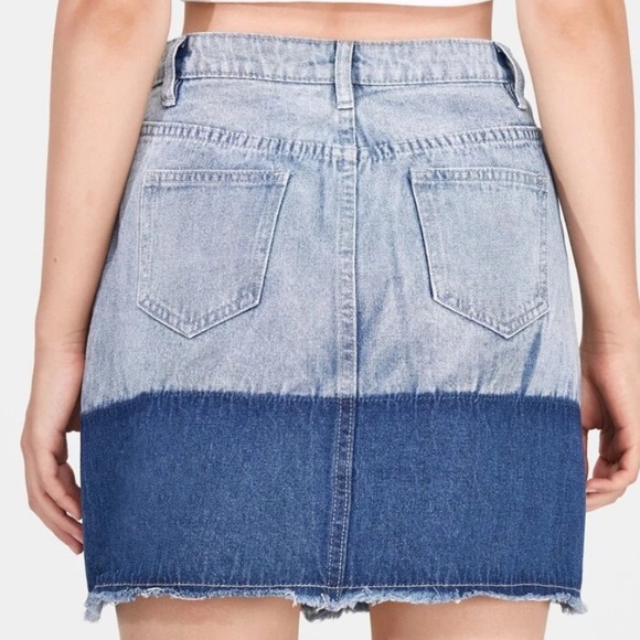 Shein | Colorblock Button Front Raw Hem Jean Denim Skirt - Picture 2 of 2
